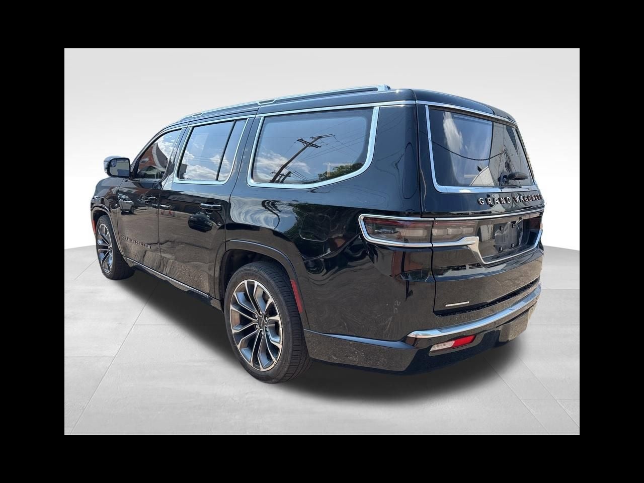 2022 Jeep Grand Wagoneer Series III