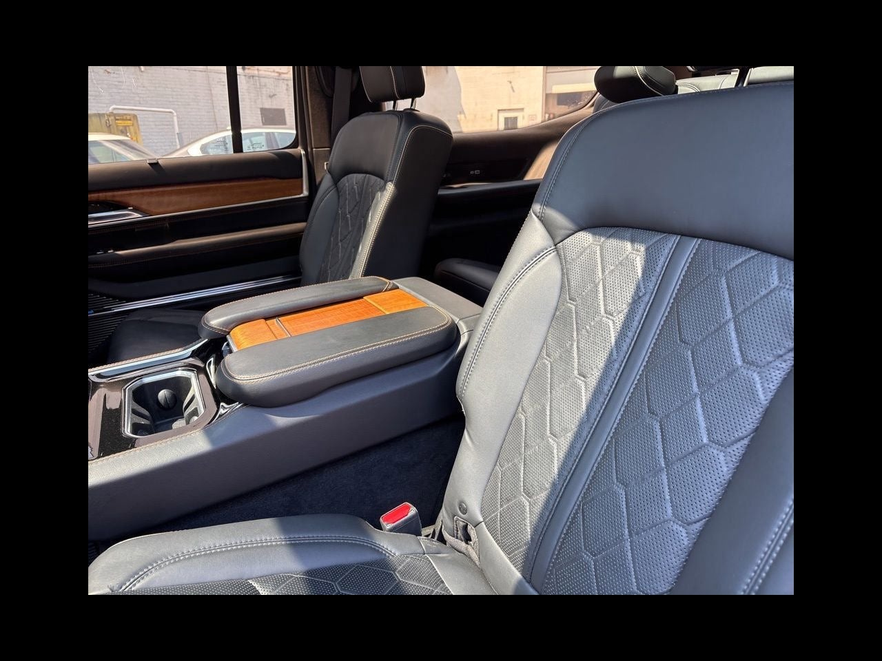 2022 Jeep Grand Wagoneer Series III
