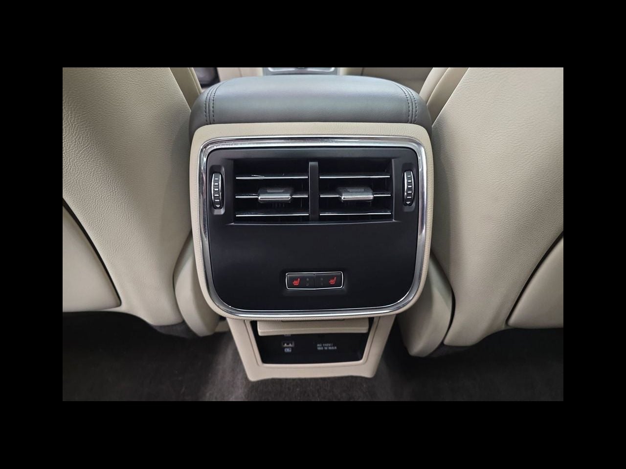 2017 Lincoln Continental Select