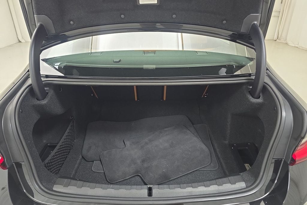 2024 BMW 3 Series 330i xDrive