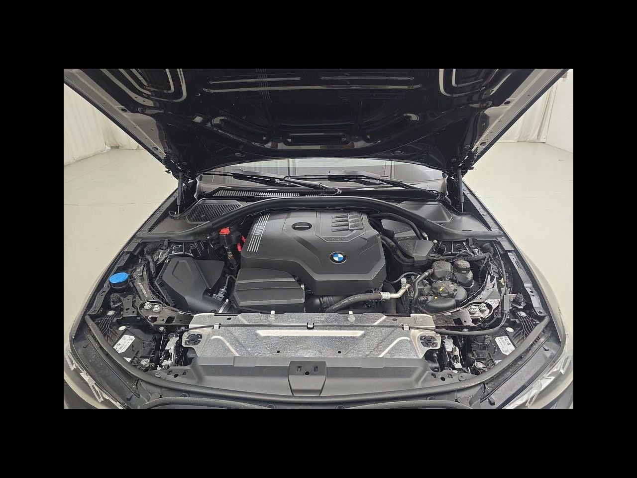 2024 BMW 3 Series 330i xDrive