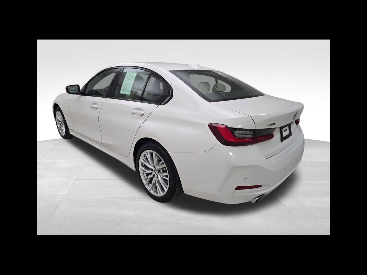 2023 BMW 3 Series 330i xDrive
