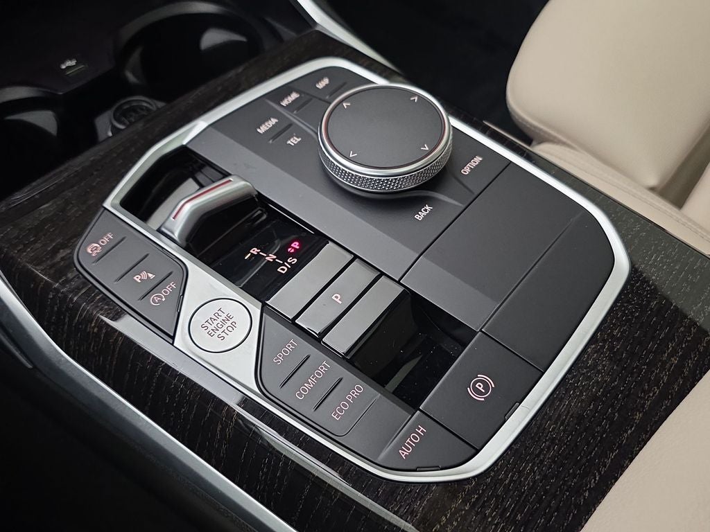 2024 BMW 3 Series 330i xDrive