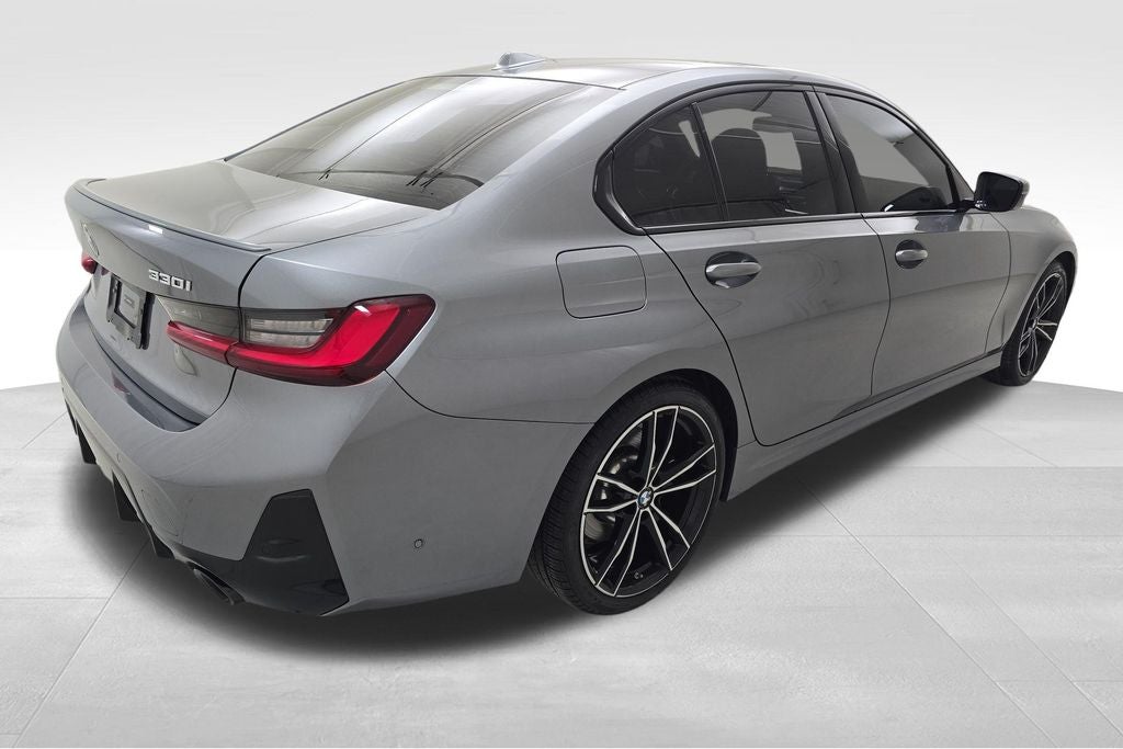 2023 BMW 3 Series 330i xDrive