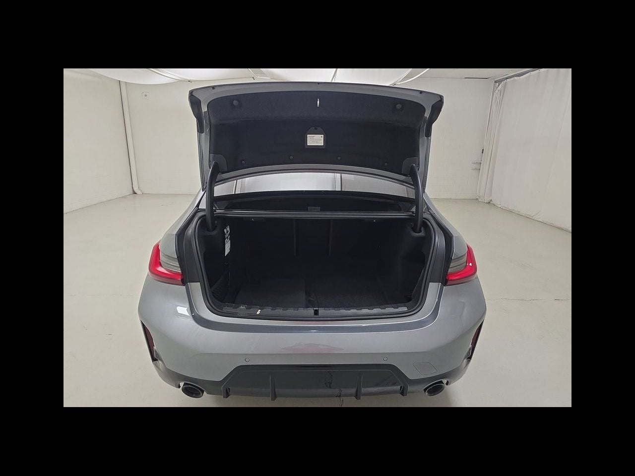 2023 BMW 3 Series 330i xDrive