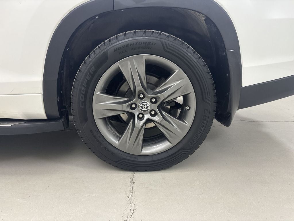 2017 Toyota Highlander Limited Platinum
