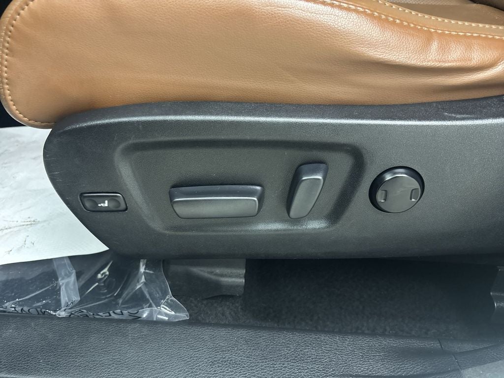 2017 Toyota Highlander Limited Platinum