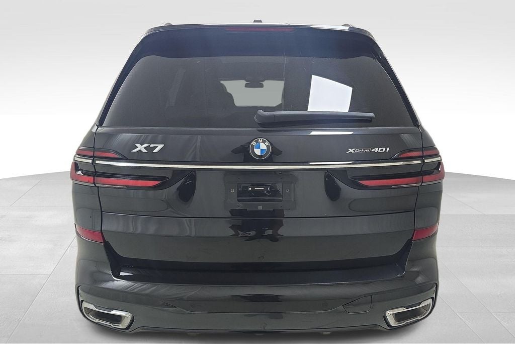 2025 BMW X7 xDrive40i