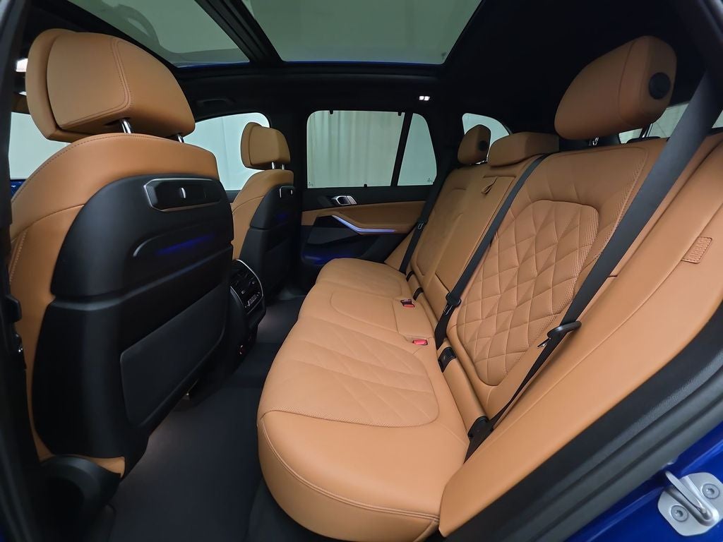 2024 BMW X5 M60i