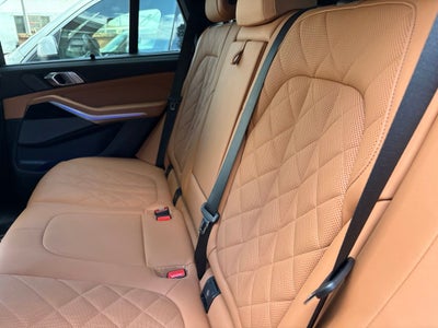 2024 BMW X5 M60i