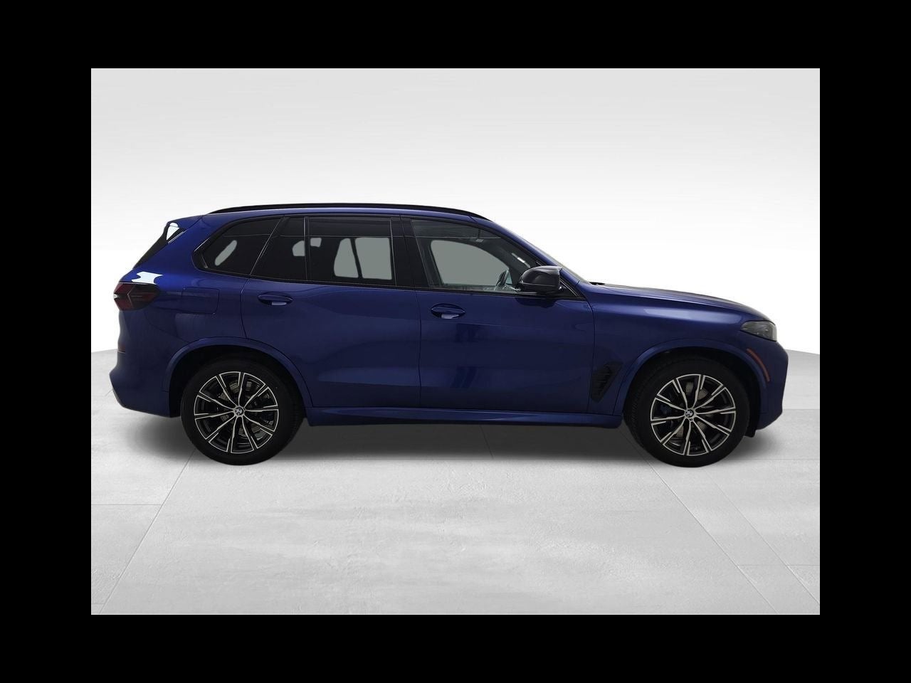 2024 BMW X5 M60i