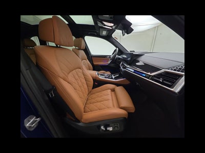 2024 BMW X5 M60i