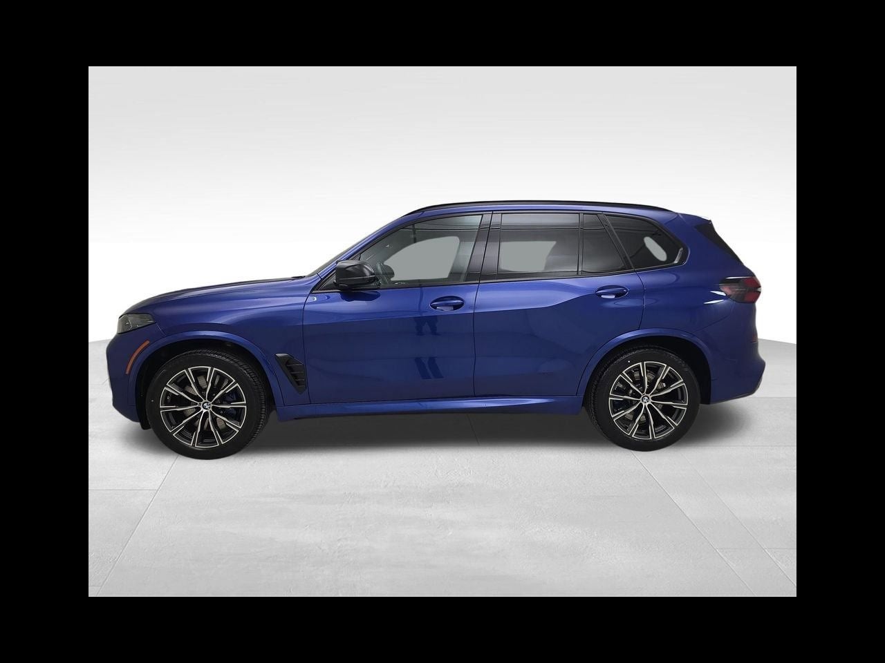 2024 BMW X5 M60i