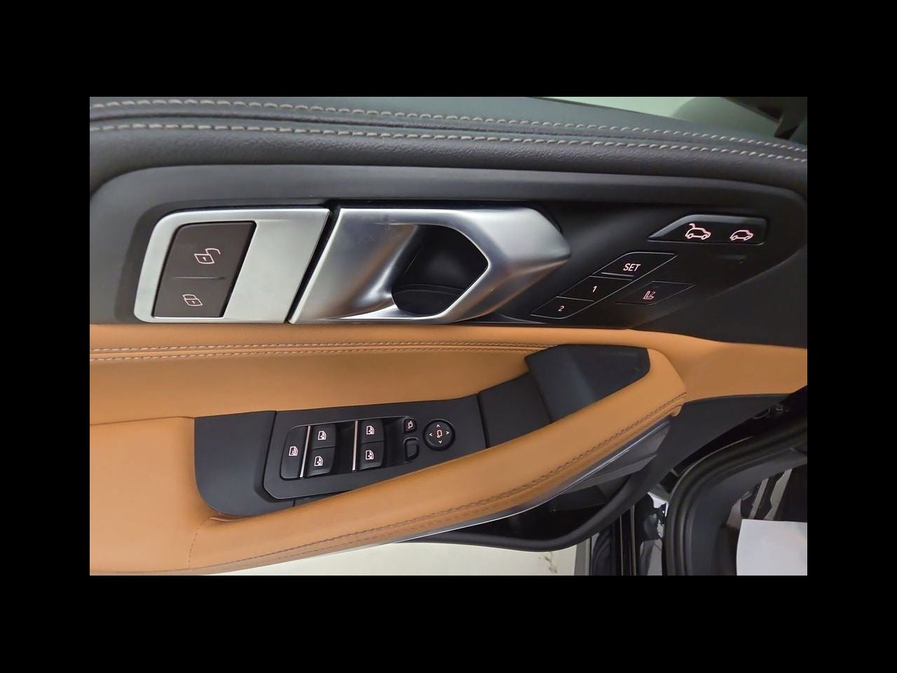 2024 BMW X6 xDrive40i