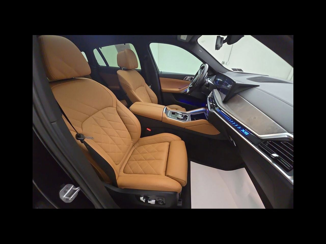 2024 BMW X6 xDrive40i
