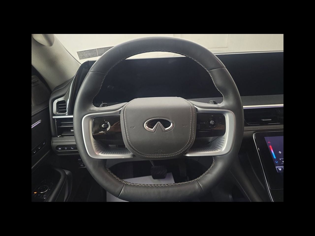 2025 INFINITI QX80 SENSORY