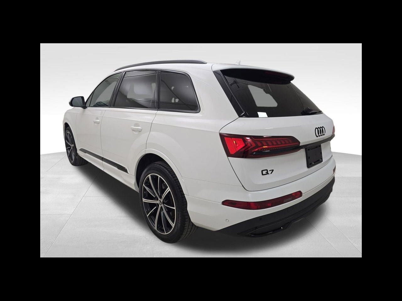 2022 Audi Q7 55 Premium Plus quattro
