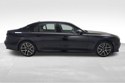 2025 BMW 7 Series 750e xDrive