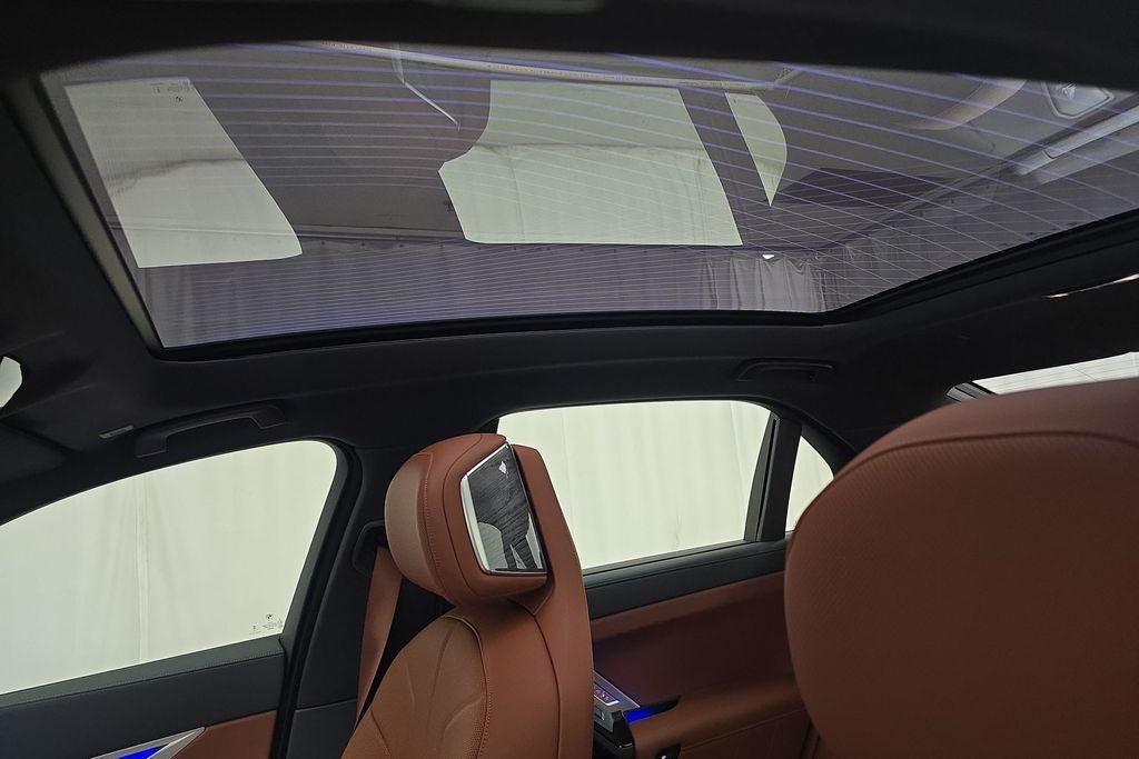 2025 BMW 7 Series 750e xDrive