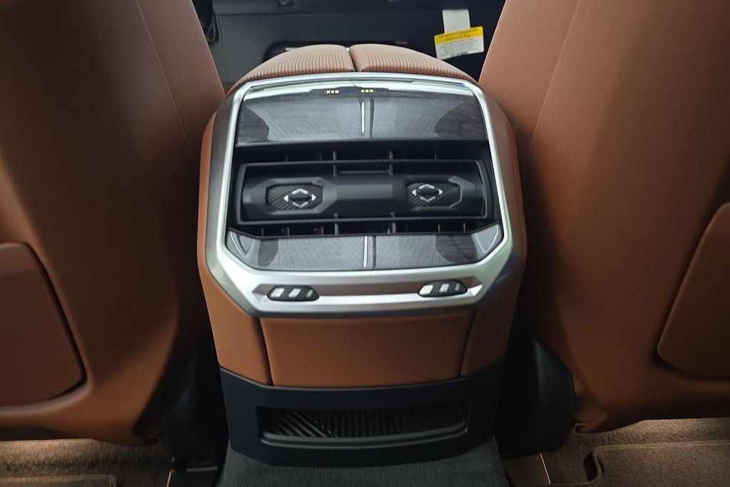 2025 BMW 7 Series 750e xDrive
