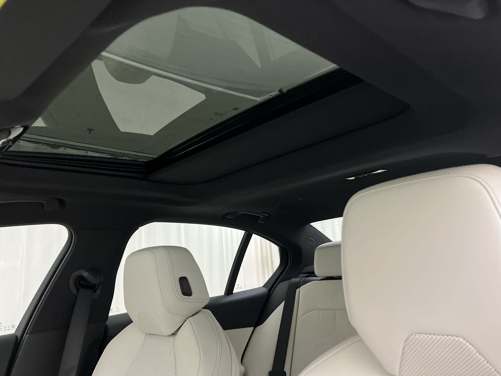 2024 BMW 5 Series 530i xDrive