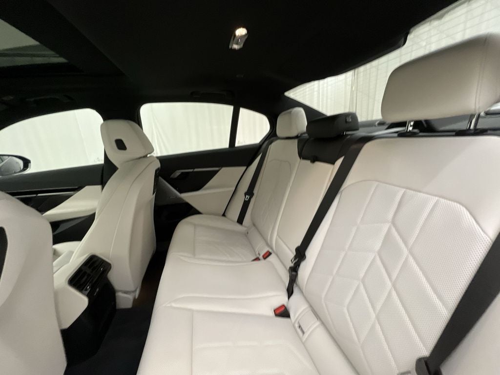 2024 BMW 5 Series 530i xDrive