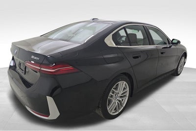 2025 BMW 5 Series 530i xDrive