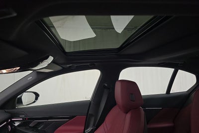 2025 BMW 5 Series 530i xDrive