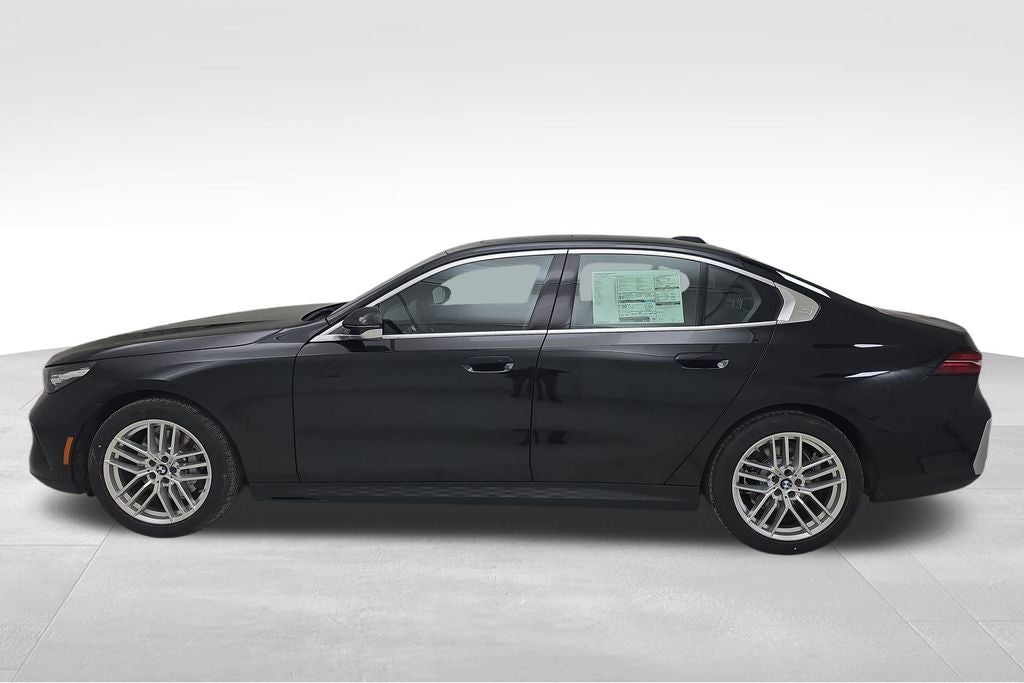2025 BMW 5 Series 530i xDrive