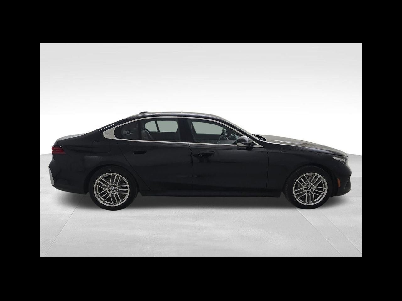 2025 BMW 5 Series 530i xDrive