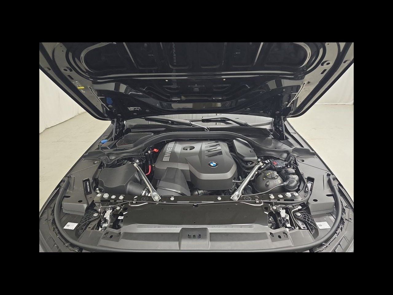 2025 BMW 5 Series 530i xDrive