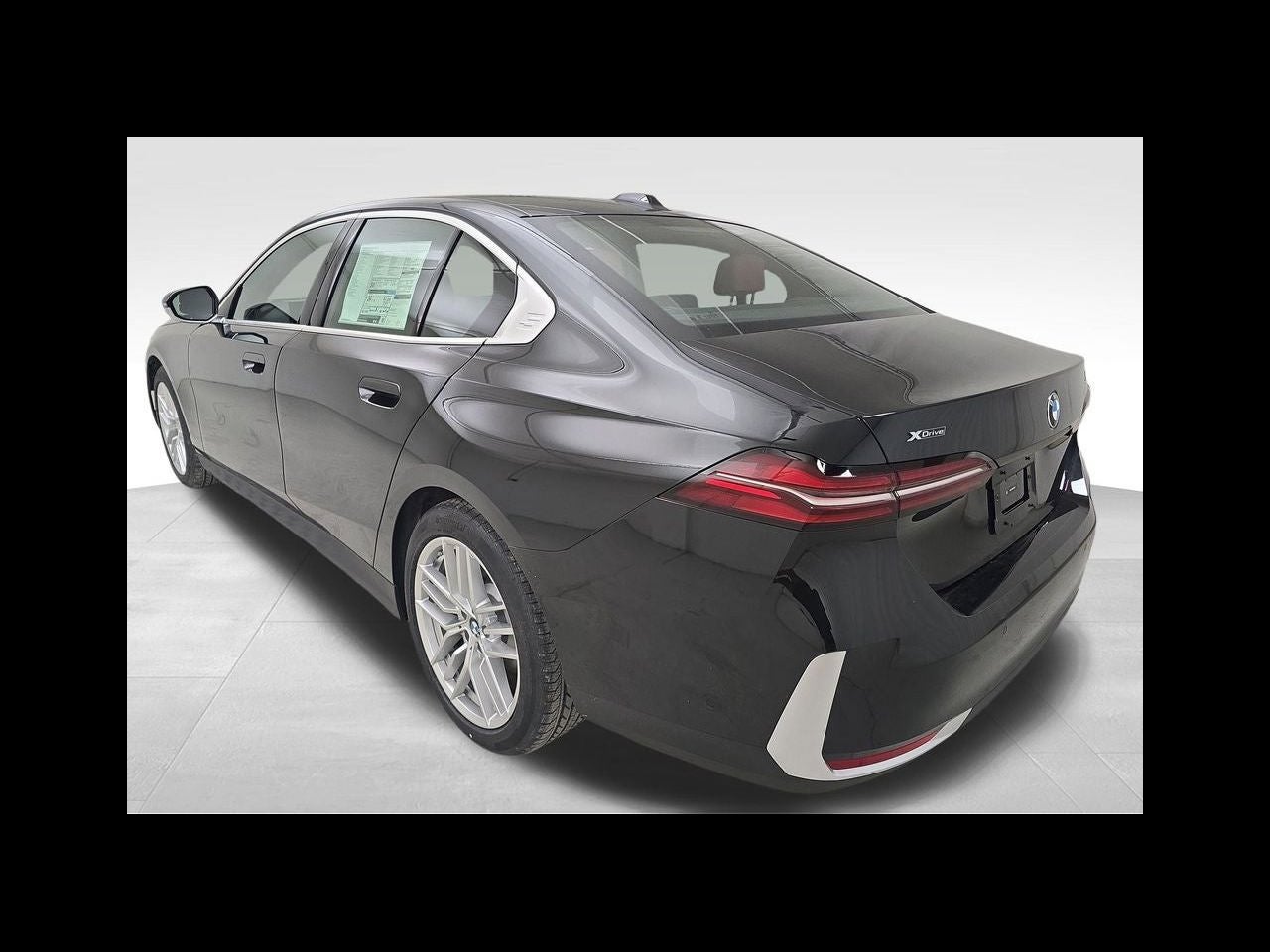 2025 BMW 5 Series 530i xDrive