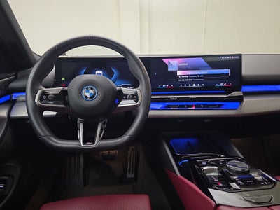 2025 BMW i5 xDrive40