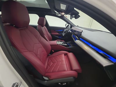 2025 BMW i5 xDrive40