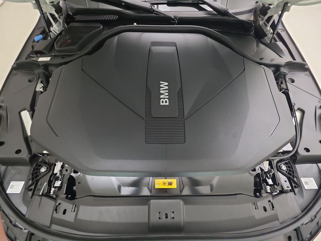 2025 BMW i5 xDrive40