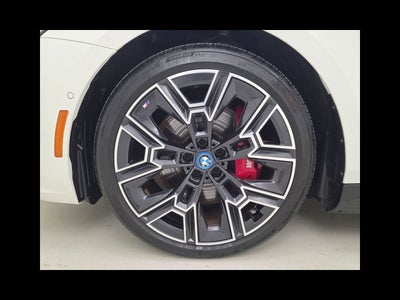 2025 BMW i5 xDrive40
