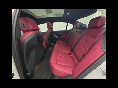 2025 BMW i5 xDrive40