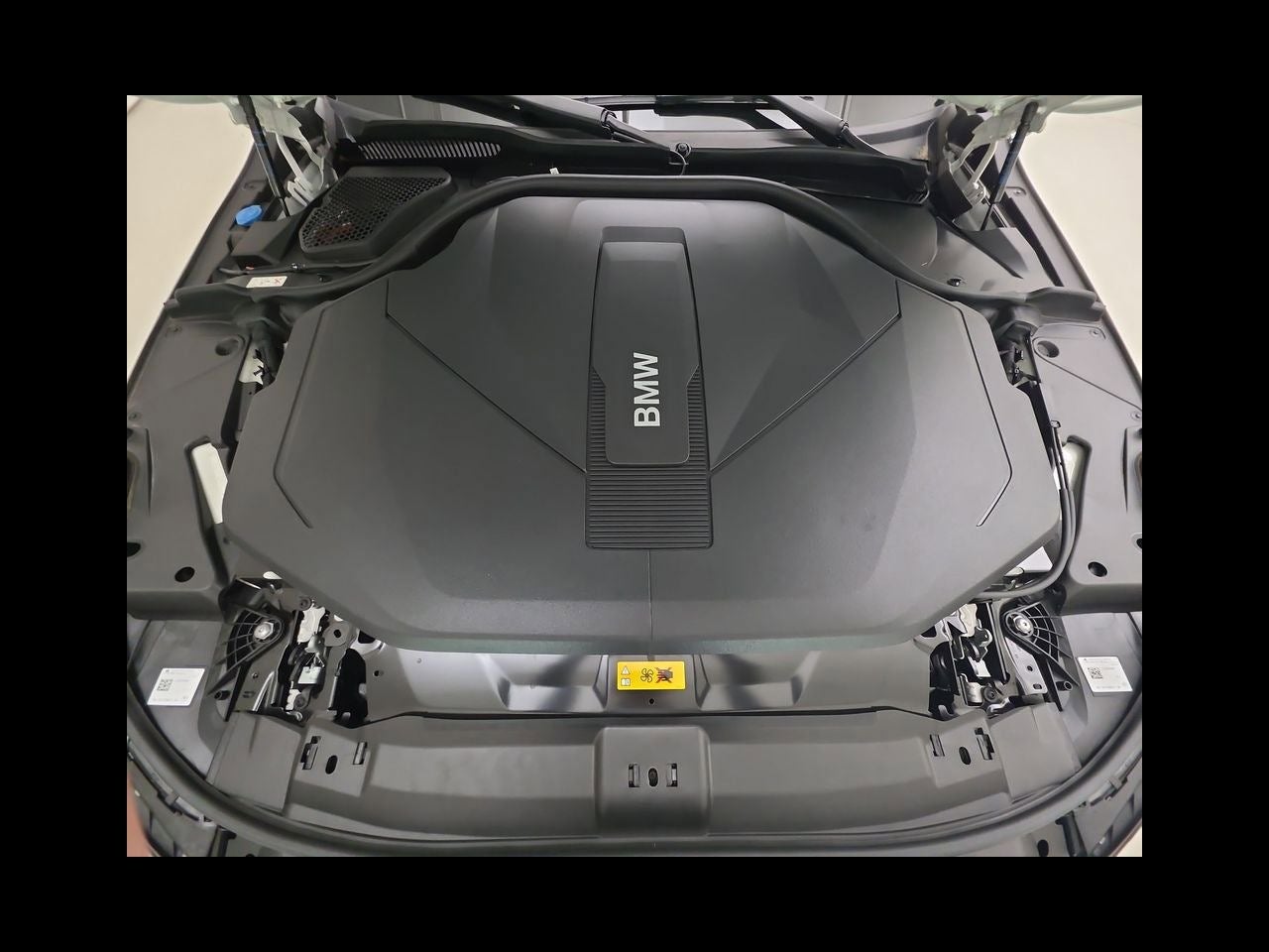 2025 BMW i5 xDrive40