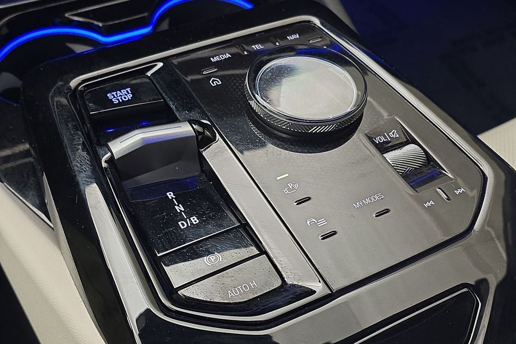 2024 BMW i5 M60