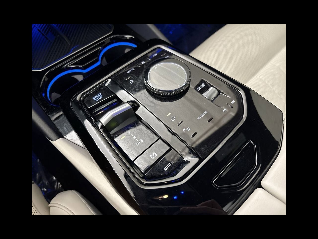 2024 BMW i5 M60