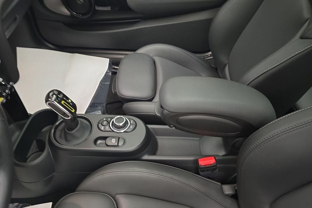 2024 MINI Cooper SE Electric Cooper SE