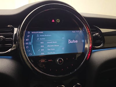 2022 MINI Cooper SIGNATURE