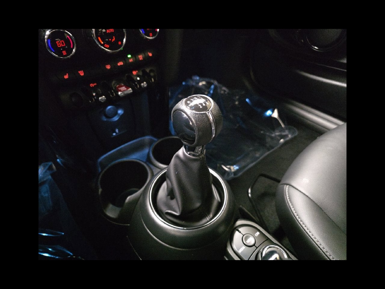2022 MINI Cooper SIGNATURE