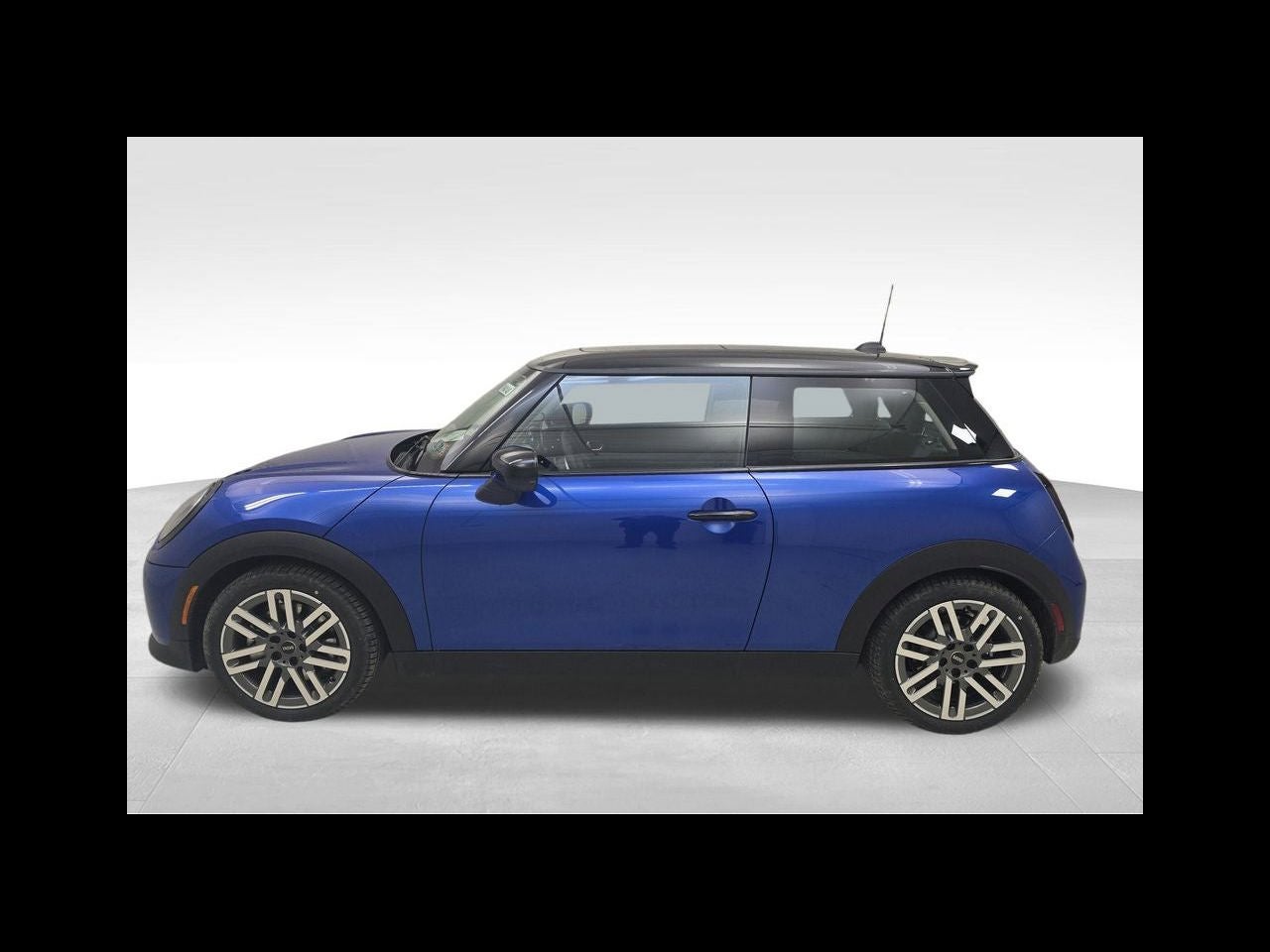 2025 MINI Cooper S ICONIC