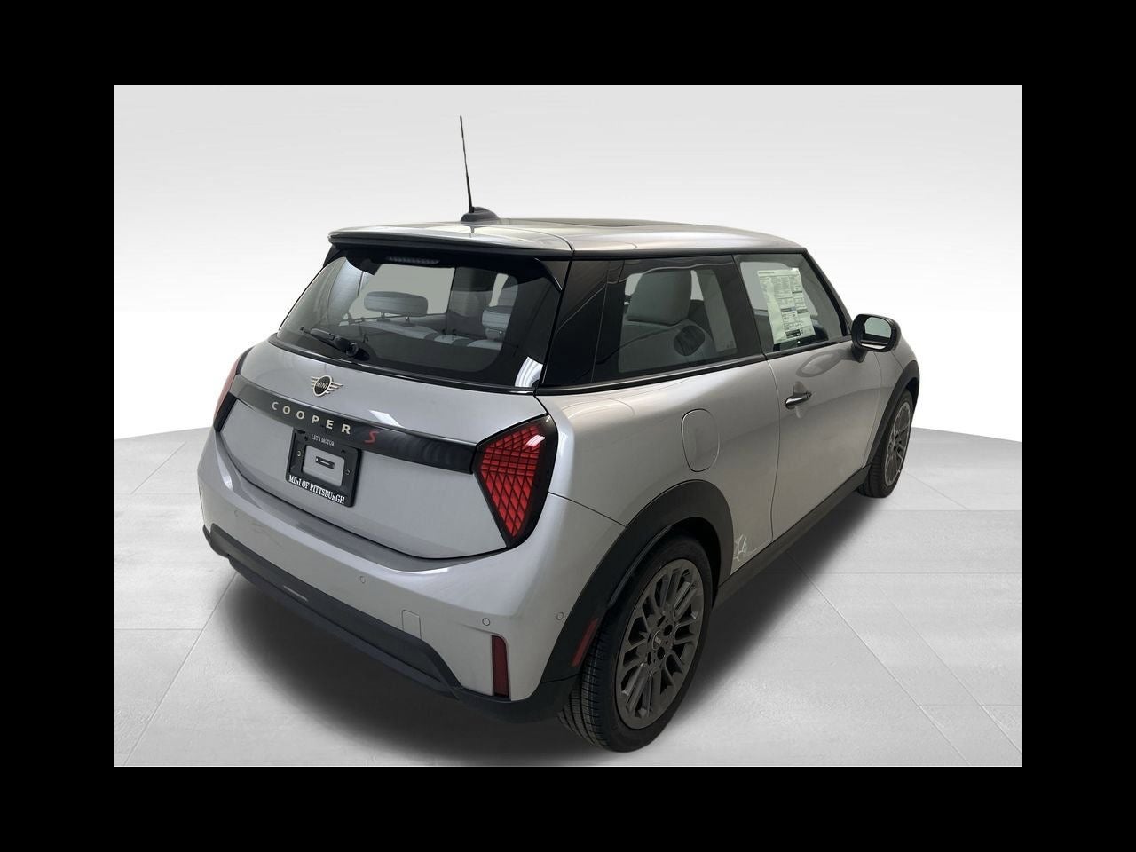 2025 MINI Cooper S Iconic