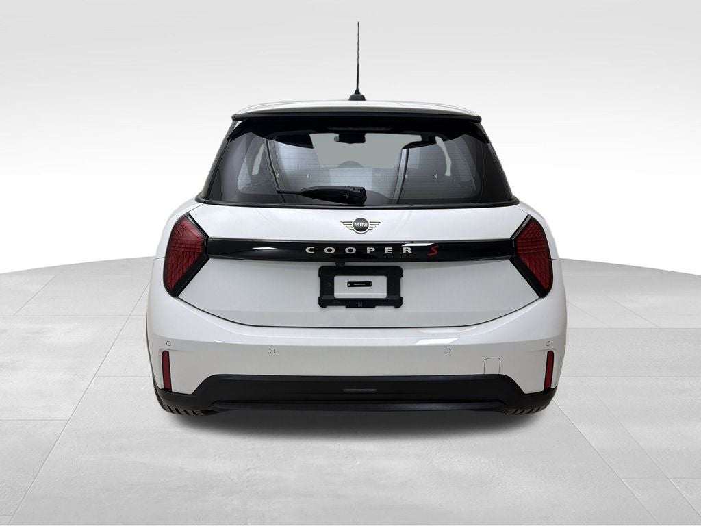 2025 MINI Cooper S Iconic
