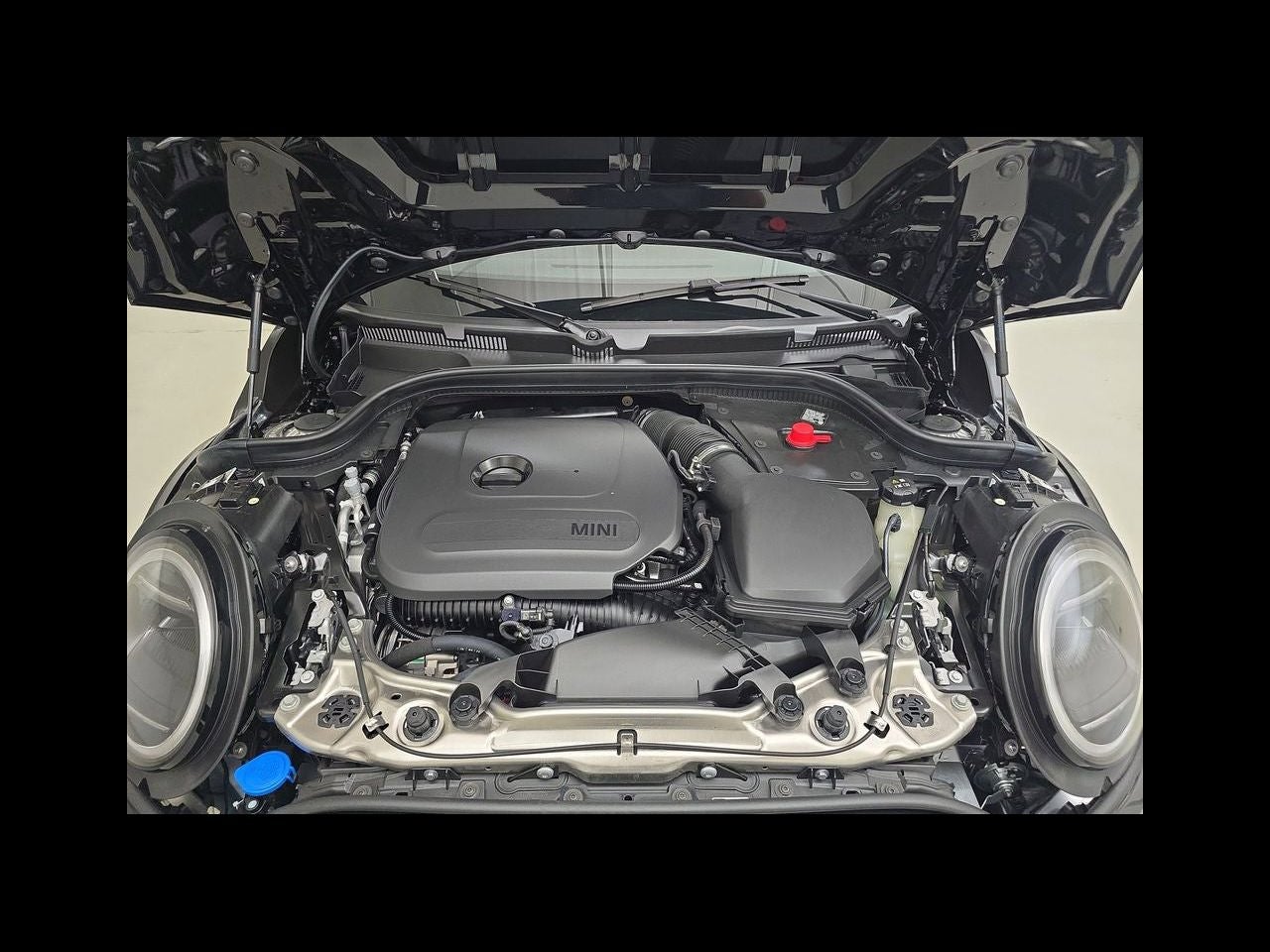 2026 MINI John Cooper Works ICONIC