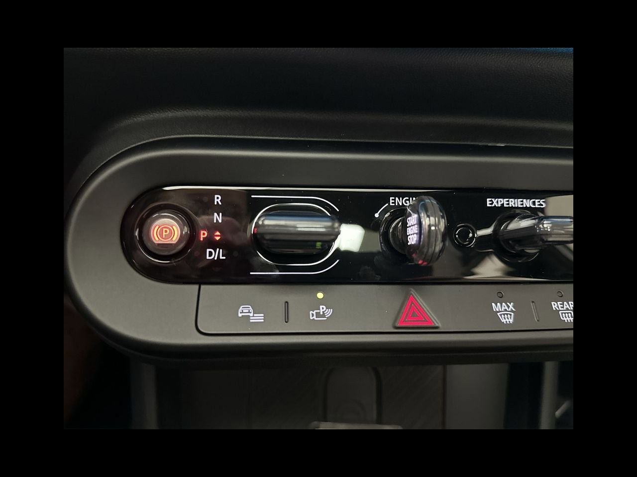 2025 MINI Cooper SIGNATURE PLUS