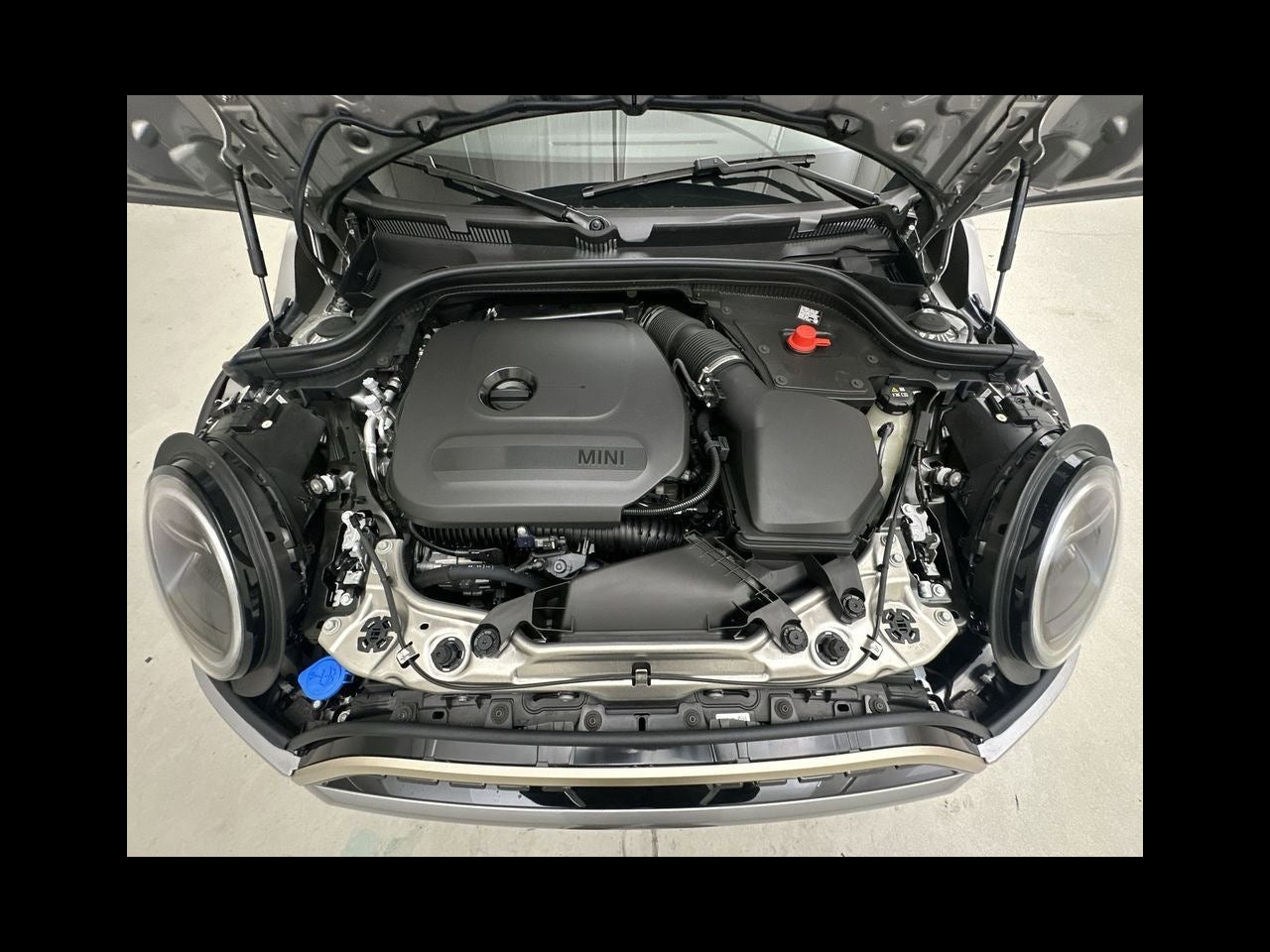 2025 MINI Cooper SIGNATURE PLUS