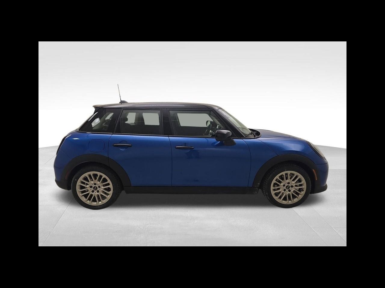 2026 MINI Cooper S ICONIC